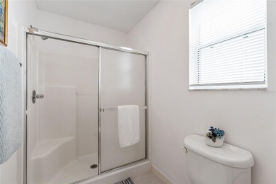 NO BOND! Roof & Water Heater 2021! This charming 2-bedroom on The Links of Spruce Creek in Florida - for sale on GolfHomes.com, golf home, golf lot