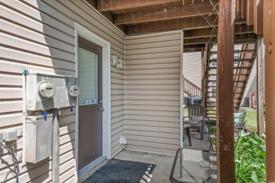 Beautifully renovated 1-bedroom, 1-bath unit in the Courtyard! on Arrowhead Country Club in South Carolina - for sale on GolfHomes.com, golf home, golf lot