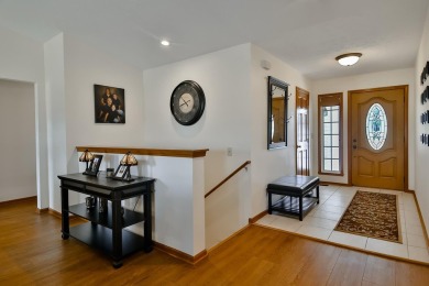 Beautiful 3 bed, 2 bath home in desired Westlake Village! This on Westlake Village in Illinois - for sale on GolfHomes.com, golf home, golf lot