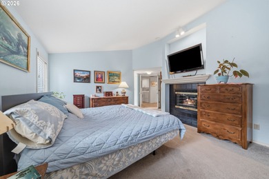 HIGHLY DESIRABLE, easy living at Fairway Village 55+ community! on Fairway Village Golf and Country Club in Washington - for sale on GolfHomes.com, golf home, golf lot