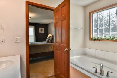 Beautiful 3 bed, 2 bath home in desired Westlake Village! This on Westlake Village in Illinois - for sale on GolfHomes.com, golf home, golf lot