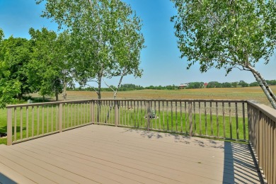 Beautiful 3 bed, 2 bath home in desired Westlake Village! This on Westlake Village in Illinois - for sale on GolfHomes.com, golf home, golf lot