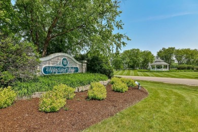 Beautiful 3 bed, 2 bath home in desired Westlake Village! This on Westlake Village in Illinois - for sale on GolfHomes.com, golf home, golf lot