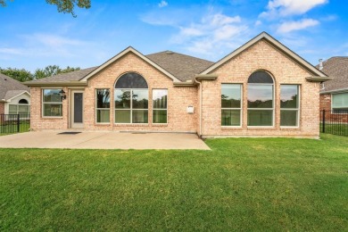 Welcome to this stunning 3-bedroom, 2-bathroom home backing up on Oakmont Country Club in Texas - for sale on GolfHomes.com, golf home, golf lot