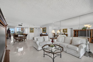 This 2 bedroom 2 Bath condo, directly on the ocean. Ultimate on Jupiter Dunes Golf Course in Florida - for sale on GolfHomes.com, golf home, golf lot