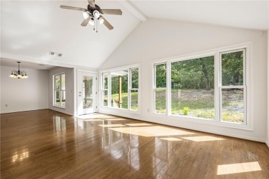 One-owner, custom built gem tucked on a quiet cul-de-sac! This on Bella Vista - Metfield Golf Complex and Country Club in Arkansas - for sale on GolfHomes.com, golf home, golf lot