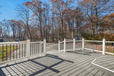 Fantastic property in Pocono Farms Country Club with many on Pocono Farms Country Club in Pennsylvania - for sale on GolfHomes.com, golf home, golf lot