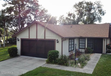 Discover this beautifully updated 2-bedroom, 2-bath patio home on Turtle Creek Golf Club in Florida - for sale on GolfHomes.com, golf home, golf lot