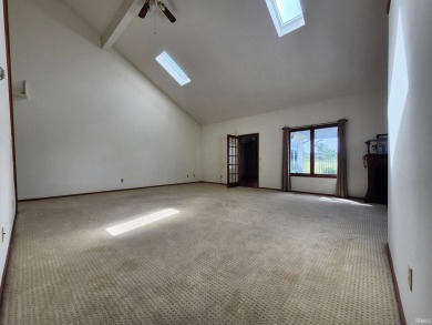 Welcome to this beautiful 3 bedroom, 2.5 bath villa located in a on Eagle Glen Golf Club in Indiana - for sale on GolfHomes.com, golf home, golf lot