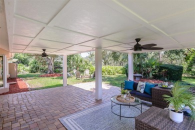 The holidays are coming--and so are your guests!
This is the on Countryside Country Club in Florida - for sale on GolfHomes.com, golf home, golf lot