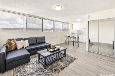Welcome Home to Your Cozy Retreat at Royal Towers !Nestled on on Honolulu Country Club in Hawaii - for sale on GolfHomes.com, golf home, golf lot