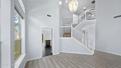 Move-in ready home with fresh interior paint and a fully on Golf Club At Fleming Island in Florida - for sale on GolfHomes.com, golf home, golf lot