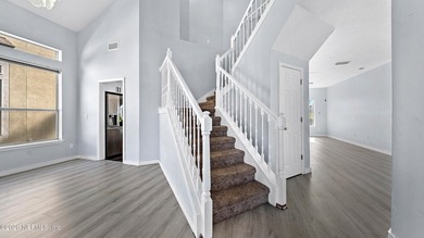 Move-in ready home with fresh interior paint and a fully on Golf Club At Fleming Island in Florida - for sale on GolfHomes.com, golf home, golf lot