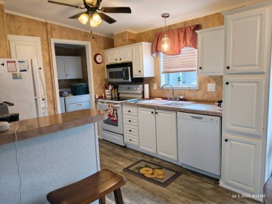 BONUS--FREE INSPECTION needed for new Insurance coverage. This 3 on Southport Springs Golf Club in Florida - for sale on GolfHomes.com, golf home, golf lot