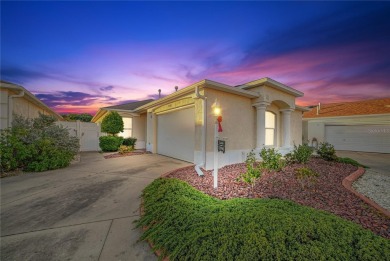 **Charming Courtyard Villa in the Heart of The Villages**

 on Oakleigh Executive Golf Course in Florida - for sale on GolfHomes.com, golf home, golf lot