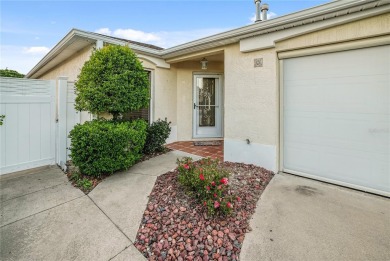 **Charming Courtyard Villa in the Heart of The Villages**

 on Oakleigh Executive Golf Course in Florida - for sale on GolfHomes.com, golf home, golf lot