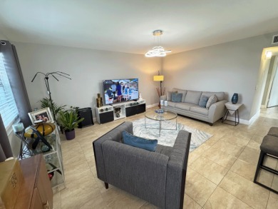 CALLING ALL INVESTORS! TENANT OCCUPIED, UPDATED 2/2 UNIT - NO on Kings Point Golf -Flanders Way in Florida - for sale on GolfHomes.com, golf home, golf lot