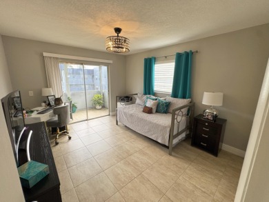 CALLING ALL INVESTORS! TENANT OCCUPIED, UPDATED 2/2 UNIT - NO on Kings Point Golf -Flanders Way in Florida - for sale on GolfHomes.com, golf home, golf lot