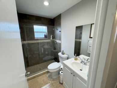 CALLING ALL INVESTORS! TENANT OCCUPIED, UPDATED 2/2 UNIT - NO on Kings Point Golf -Flanders Way in Florida - for sale on GolfHomes.com, golf home, golf lot