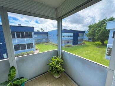 CALLING ALL INVESTORS! TENANT OCCUPIED, UPDATED 2/2 UNIT - NO on Kings Point Golf -Flanders Way in Florida - for sale on GolfHomes.com, golf home, golf lot