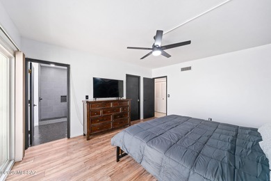 **FRESH COATED ROOF & NEW WATER HEATER** Experience refined on Tucson Country Club in Arizona - for sale on GolfHomes.com, golf home, golf lot