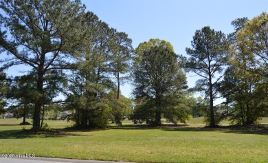 Build your dream home on this prime homesite in a premier golf on Brunswick Plantation and Golf Resorts in North Carolina - for sale on GolfHomes.com, golf home, golf lot