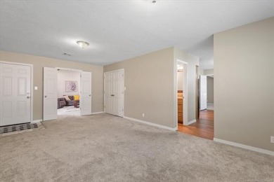 Beautifully remodeled in 2019! Newer carpet, tile, laminate wood on Hillcrest Country Club in Oklahoma - for sale on GolfHomes.com, golf home, golf lot