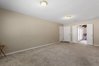 Beautifully remodeled in 2019! Newer carpet, tile, laminate wood on Hillcrest Country Club in Oklahoma - for sale on GolfHomes.com, golf home, golf lot