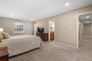 Beautifully remodeled in 2019! Newer carpet, tile, laminate wood on Hillcrest Country Club in Oklahoma - for sale on GolfHomes.com, golf home, golf lot