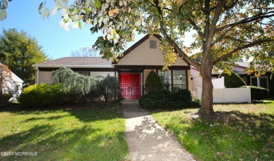 Move right into this newly renovated 2 bedroom, 2 full bath on Leisure Village West Assoc. in New Jersey - for sale on GolfHomes.com, golf home, golf lot