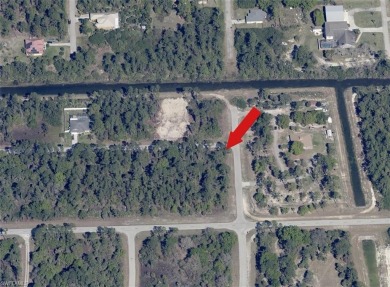 **OVERSIZED (.32 acres), CORNER LOT** This beautiful residential on Mirror Lakes Golf Club in Florida - for sale on GolfHomes.com, golf home, golf lot