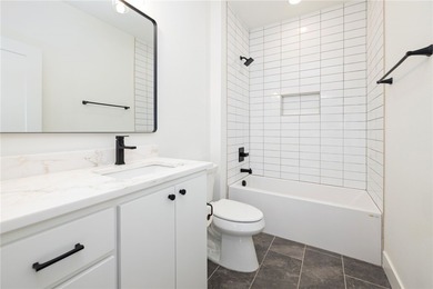 Welcome to a brand new, striking contemporary home! Thoughtfully on Branchwood Golf Course in Arkansas - for sale on GolfHomes.com, golf home, golf lot