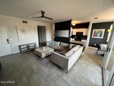 Enjoy resort style living in this beautiful 2 bed 2 bath condo on Kierland Golf Club in Arizona - for sale on GolfHomes.com, golf home, golf lot