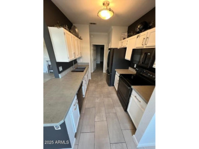Enjoy resort style living in this beautiful 2 bed 2 bath condo on Kierland Golf Club in Arizona - for sale on GolfHomes.com, golf home, golf lot