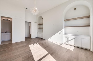 Stunning New Build in Thomas Crossing, home of Southern Oaks on Southern Oaks Golf Club in Texas - for sale on GolfHomes.com, golf home, golf lot