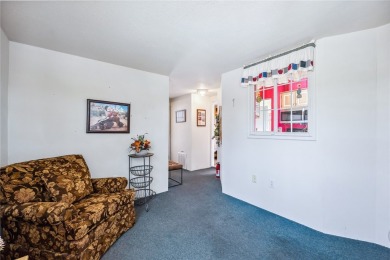 Welcome to easy living in this well-maintained home, perfectly on Riverview Golf Course in Arizona - for sale on GolfHomes.com, golf home, golf lot