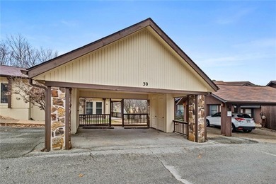 Welcome to 30 Melinda Lane! This beautifully updated and on Bella Vista - Metfield Golf Complex and Country Club in Arkansas - for sale on GolfHomes.com, golf home, golf lot