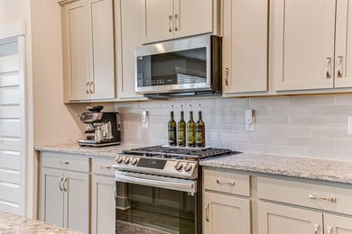 Motivated sellers have priced this home to sell!!! Conveniently on Mount Vintage Plantation and Golf Club  in South Carolina - for sale on GolfHomes.com, golf home, golf lot