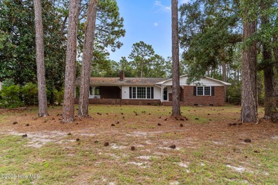Take note of this nicely renovated 3 bedroom, 2 bath home in on The Lakes Country Club in North Carolina - for sale on GolfHomes.com, golf home, golf lot
