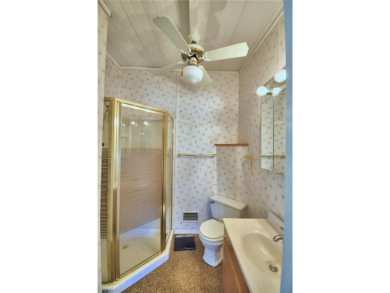 Welcome to West View Ridge Unit H54 in Haines City. This 55+ on Southern Dunes Golf and Country Club in Florida - for sale on GolfHomes.com, golf home, golf lot