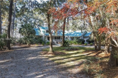 Wonderful home with open floorplan, designed to take advantage on Old Tabby Links on Spring Island in South Carolina - for sale on GolfHomes.com, golf home, golf lot