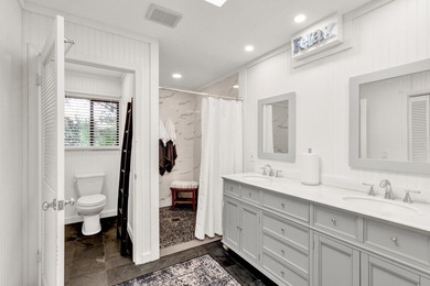 Detached home in beautiful Golf Community. This 2bd, 2ba 2 Car on Bent Pine Golf Club in Florida - for sale on GolfHomes.com, golf home, golf lot