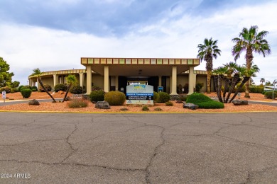 Well-cared for home on oversized corner lot. Spacious floorplan on Sun City Lakes West and East in Arizona - for sale on GolfHomes.com, golf home, golf lot