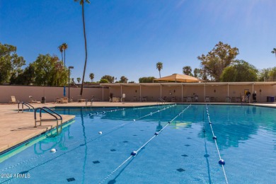 Well-cared for home on oversized corner lot. Spacious floorplan on Sun City Lakes West and East in Arizona - for sale on GolfHomes.com, golf home, golf lot