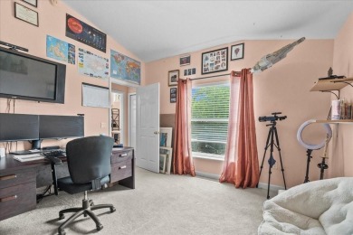 Discover your ideal Lakefront Pool Home at the end of a quiet on Oaks National Golf Course in Florida - for sale on GolfHomes.com, golf home, golf lot