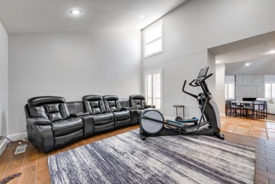 LOW MAINTENANCE BEAUTY ON THE BOULEVARD! STUNNING MODERN on Green Tree Country Club in Texas - for sale on GolfHomes.com, golf home, golf lot