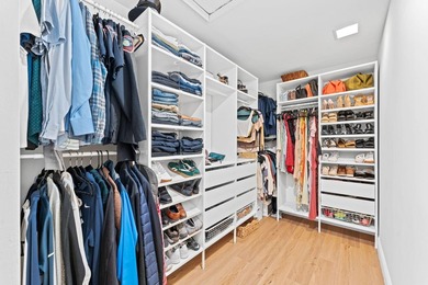 Welcome to this beautifully maintained 3-bedroom, 2-bathroom on Woodmont Country Club in Florida - for sale on GolfHomes.com, golf home, golf lot