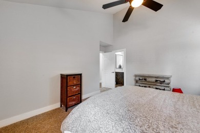 LOW MAINTENANCE BEAUTY ON THE BOULEVARD! STUNNING MODERN on Green Tree Country Club in Texas - for sale on GolfHomes.com, golf home, golf lot