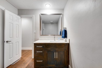 LOW MAINTENANCE BEAUTY ON THE BOULEVARD! STUNNING MODERN on Green Tree Country Club in Texas - for sale on GolfHomes.com, golf home, golf lot