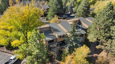 Welcome to one of the largest units in Saddleback Townhome! An on Continental Country Club in Arizona - for sale on GolfHomes.com, golf home, golf lot